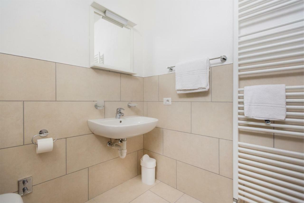 Апартаменты Residenza Picalof Торболе Экстерьер фото